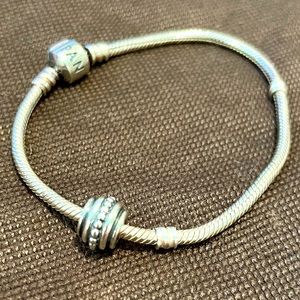 PANDORA Moments Retired Bead Charm Sterling Silver EUC